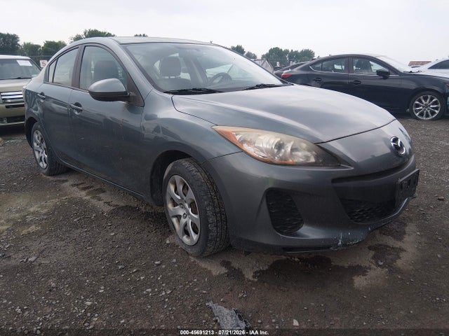 2013 Mazda MAZDA3 I SV 照片 1