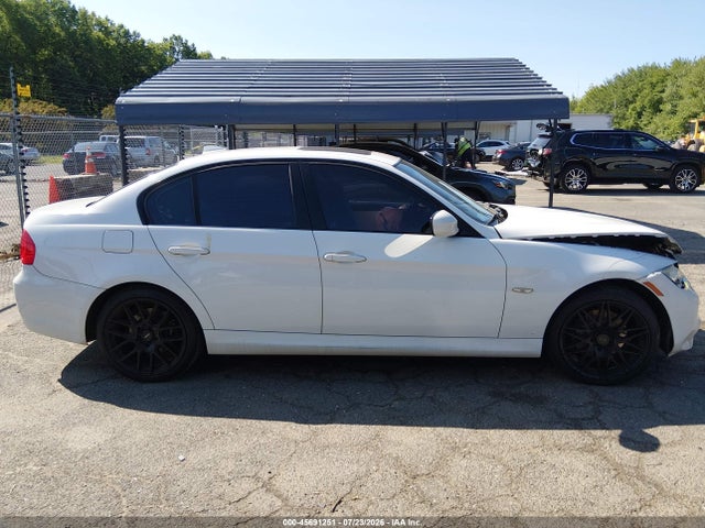2011 BMW 328I XDRIVE 缩略图 13