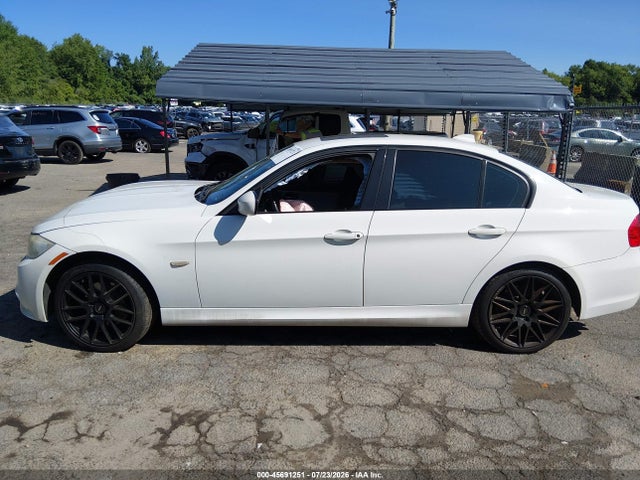 2011 BMW 328I XDRIVE 缩略图 14