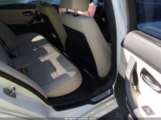 صورة 8 لـ 2011 BMW 328I XDRIVE