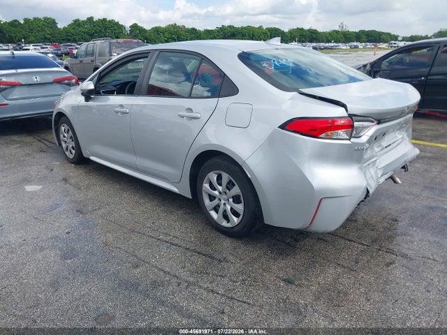 2024 Toyota COROLLA LE photo 3