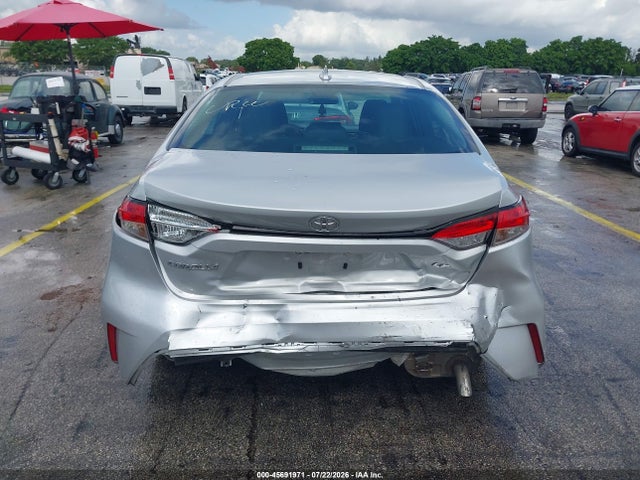 2024 Toyota COROLLA LE photo 6
