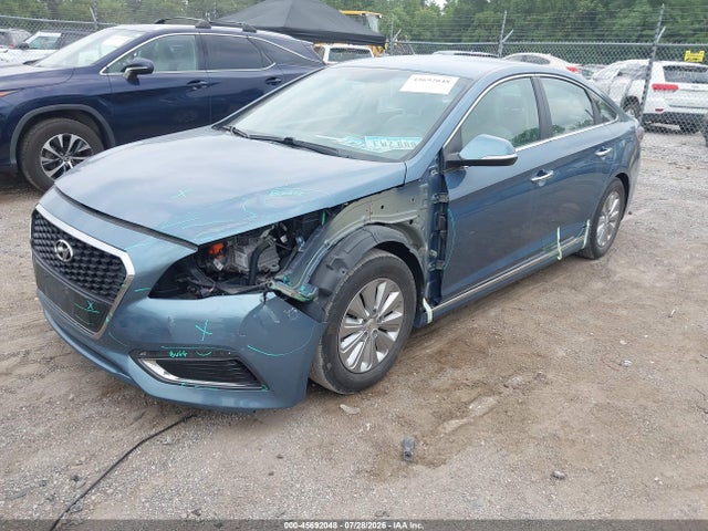 2016 Hyundai SONATA HYBRID SE — фото 2