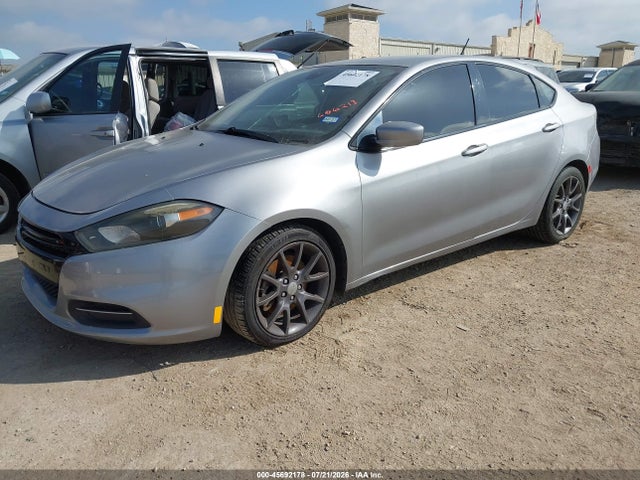 2016 Dodge DART SE 照片 2