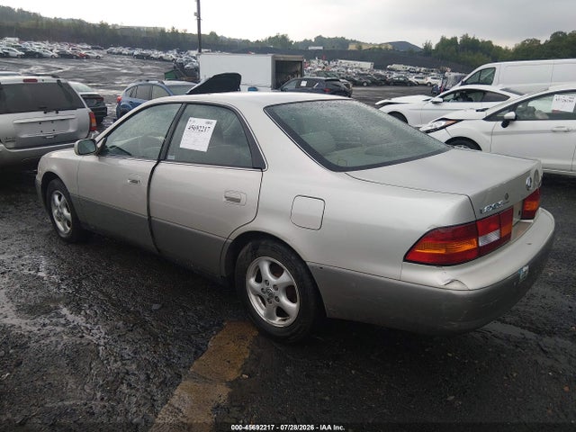 صورة 3 لـ 1997 Lexus ES 300