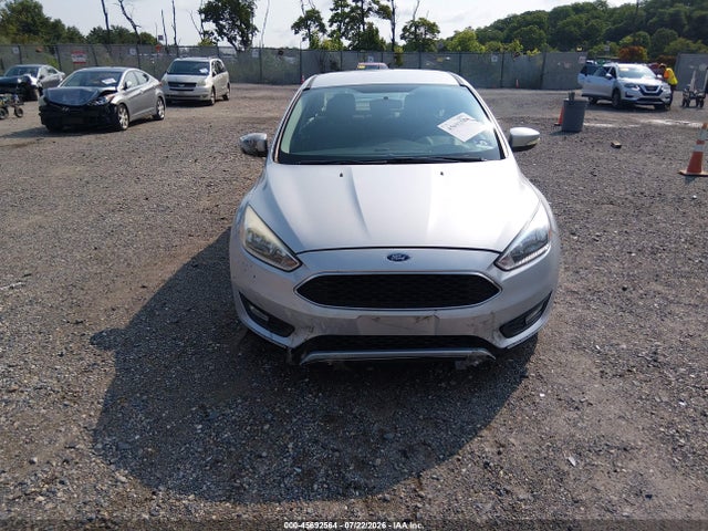 صورة 6 لـ 2015 FORD FOCUS SE