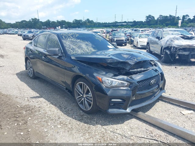 2014 INFINITI Q50 SPORT