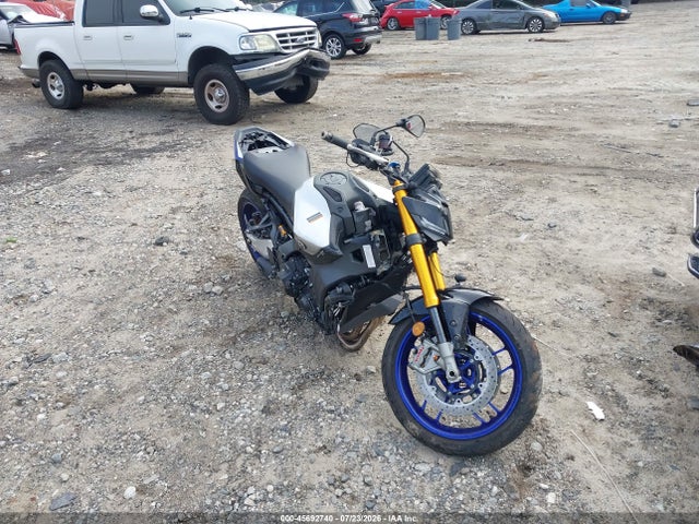2025 YAMAHA MT09 SP