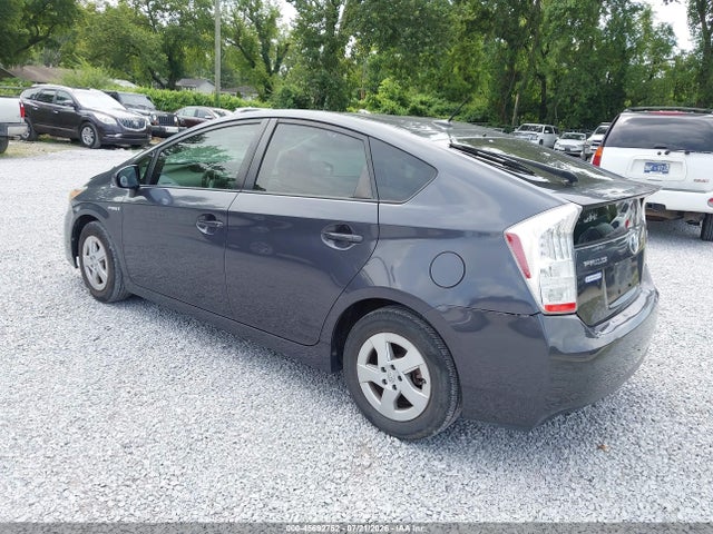 صورة 3 لـ 2011 Toyota PRIUS TWO