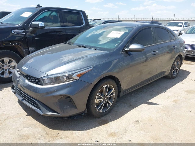 2023 KIA FORTE LXS 2