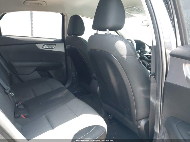 2023 KIA FORTE LXS 8