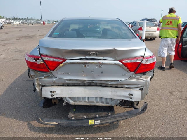2017 TOYOTA CAMRY LE 6