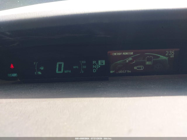 صورة 7 لـ 2014 Toyota PRIUS TWO