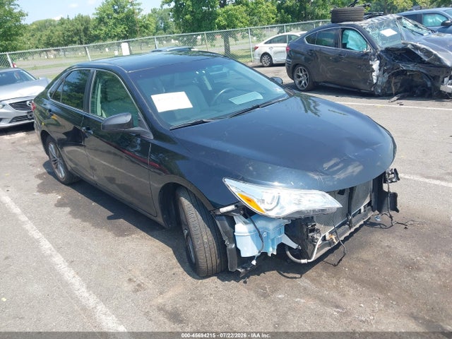 2017 TOYOTA CAMRY SE