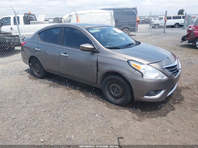 2015 NISSAN VERSA 1.6 SV