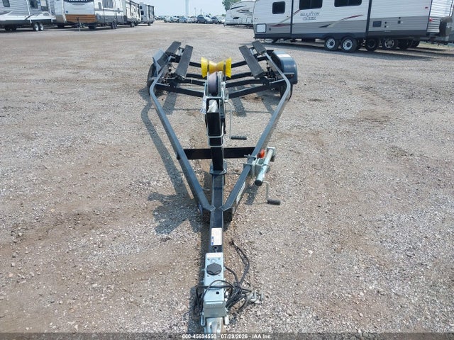2019 YACHT CLUB TRAILER BY HLT 10