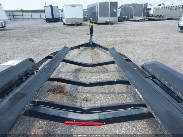 2019 YACHT CLUB TRAILER BY HLT 5
