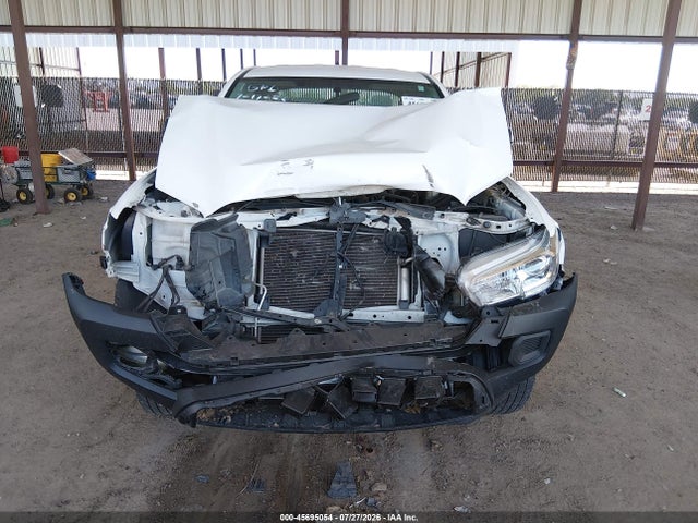 صورة 6 لـ 2016 Toyota TACOMA SR