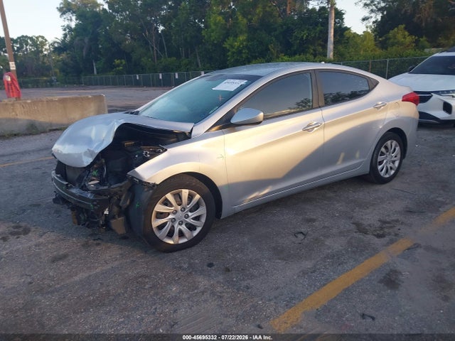 2012 Hyundai ELANTRA GLS photo 2