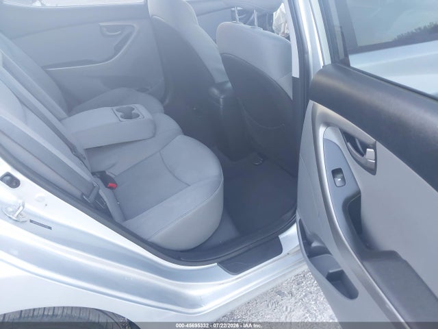 2012 Hyundai ELANTRA GLS photo 8