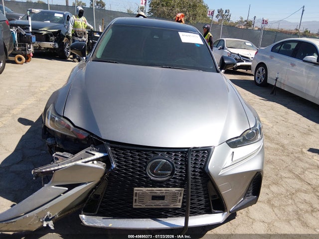 صورة مصغرة 12 لـ 2018 Lexus IS 300