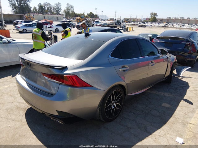 2018 Lexus IS 300 照片 4