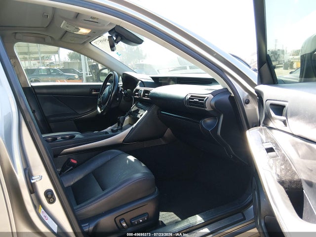 2018 Lexus IS 300 照片 5