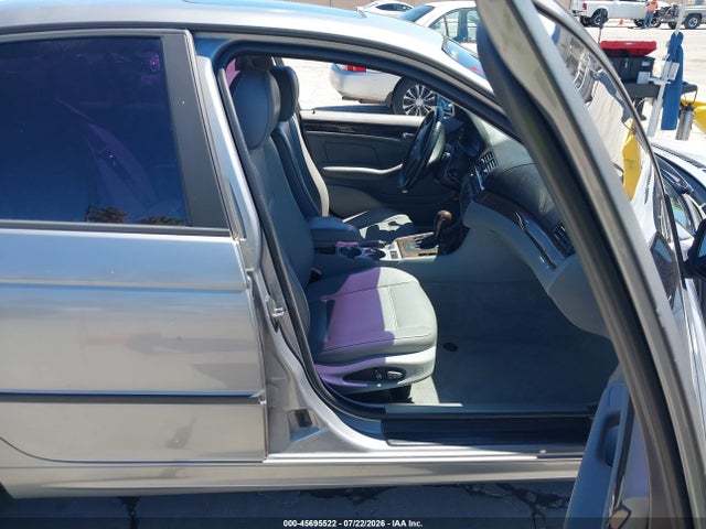 2004 BMW 325I 照片 5