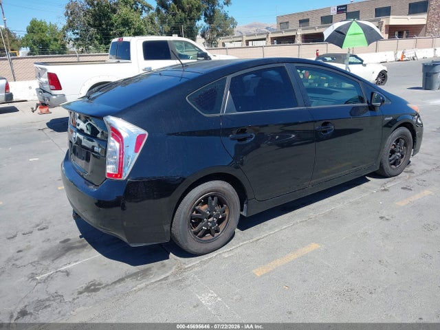2014 Toyota PRIUS TWO — фото 4