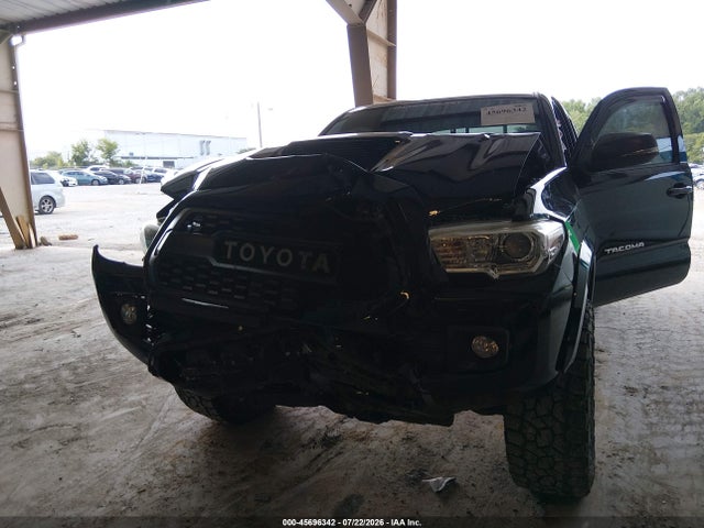 صورة 17 لـ 2016 Toyota TACOMA TRD SPORT