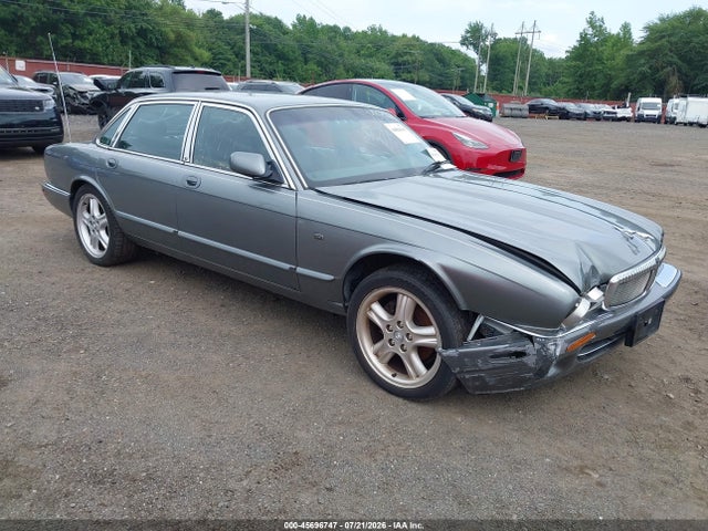 2003 JAGUAR XJ SPORT