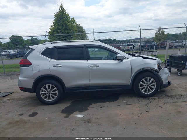 2018 NISSAN ROGUE SV 13