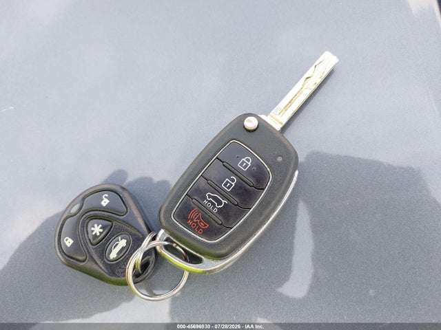 2021 HYUNDAI TUCSON SE 11
