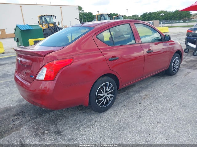 2014 Nissan VERSA 1.6 S+ 照片 4