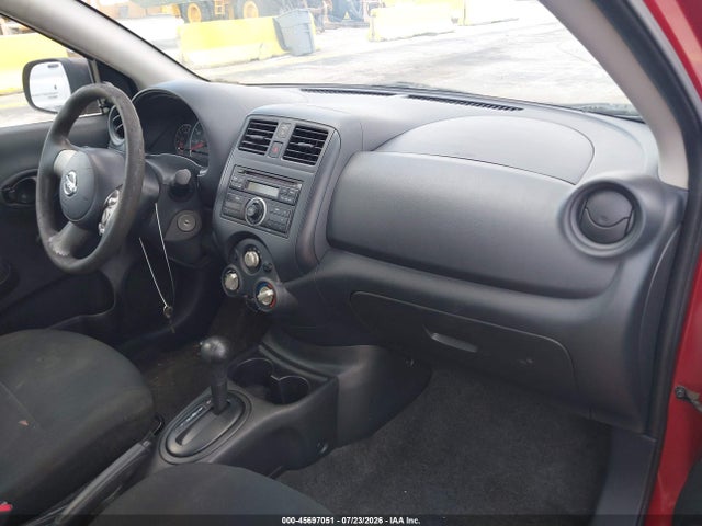 2014 Nissan VERSA 1.6 S+ 照片 5