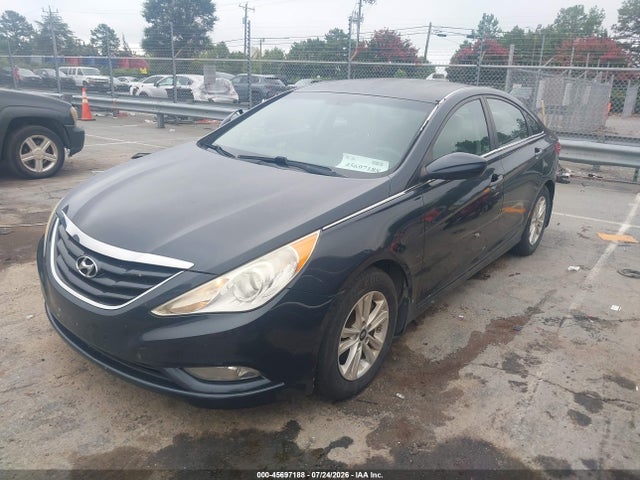 2013 Hyundai SONATA GLS 照片 2