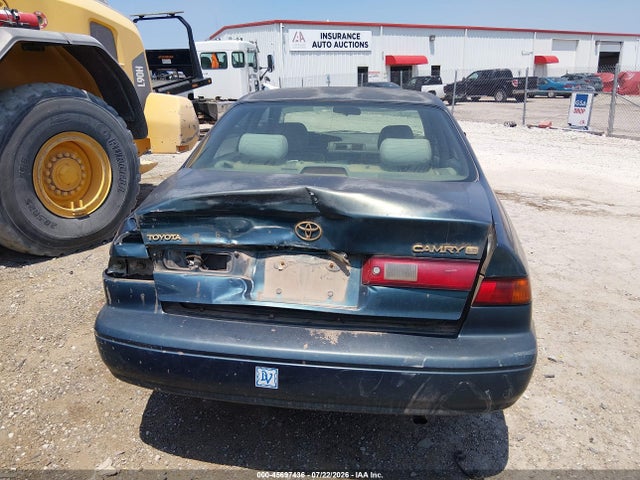 1998 Toyota CAMRY LE 照片 16