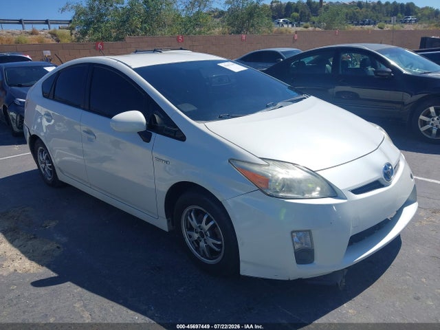 2010 TOYOTA PRIUS III