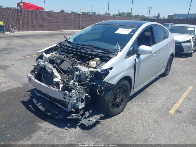 صورة 2 لـ 2012 Toyota PRIUS FOUR