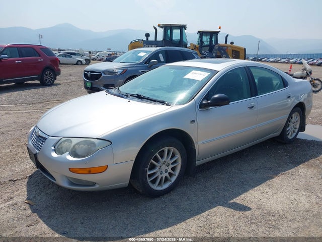 2002 Chrysler 300M 照片 2