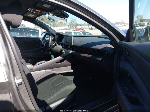 صورة 5 لـ 2026 Hyundai ELANTRA SEL SPORT