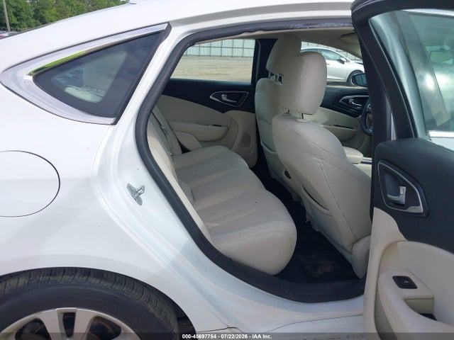 2015 Chrysler 200 LIMITED 照片 8