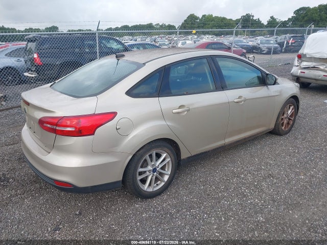2017 FORD FOCUS SE — фото 4