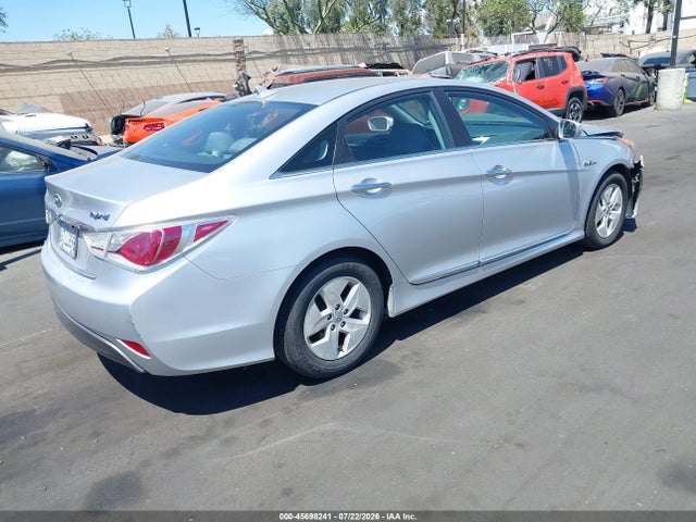 2011 Hyundai SONATA HYBRID — фото 4