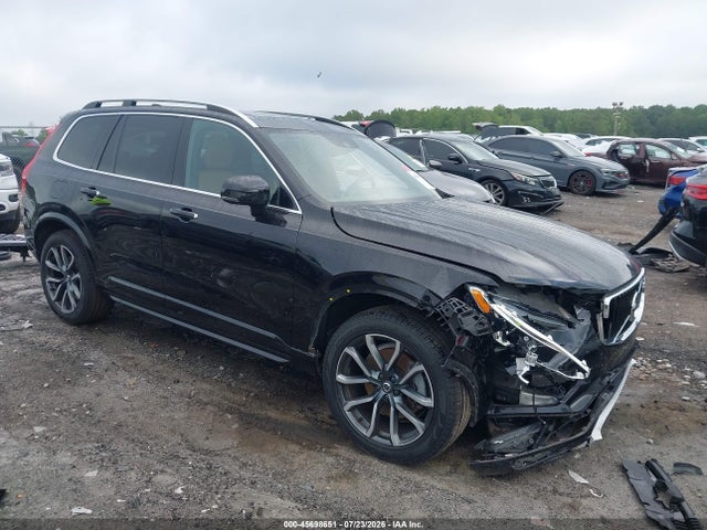 2016 VOLVO XC90 T6 MOMENTUM