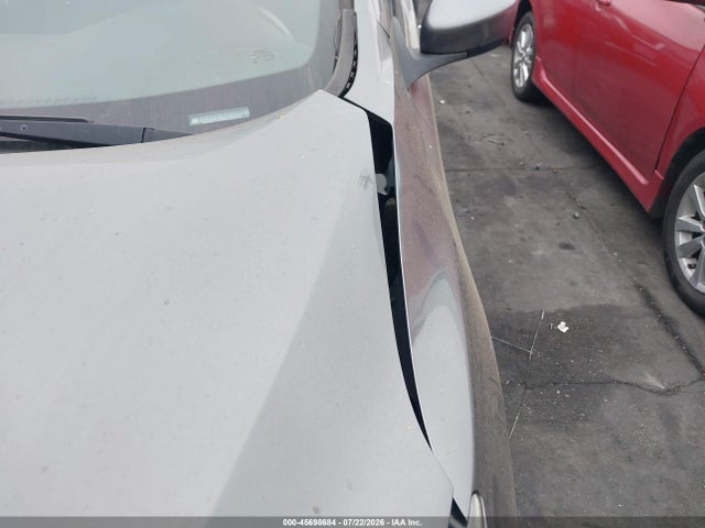2019 Nissan LEAF S — миниатюра 12