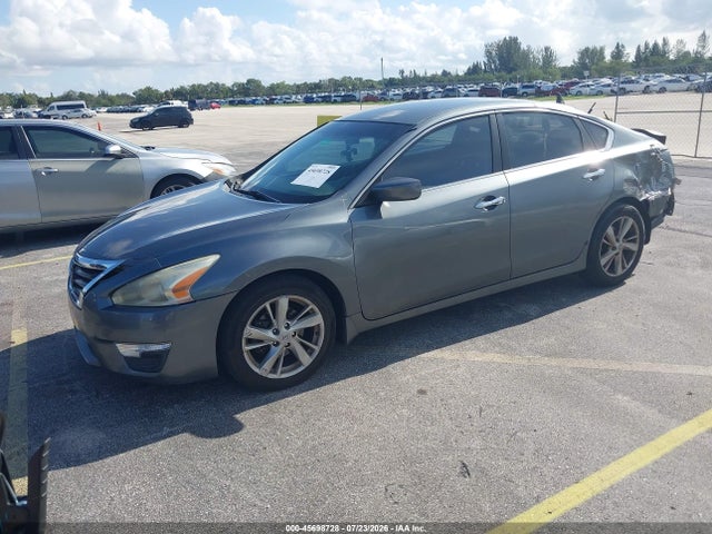2014 Nissan ALTIMA 2.5 SV 照片 2