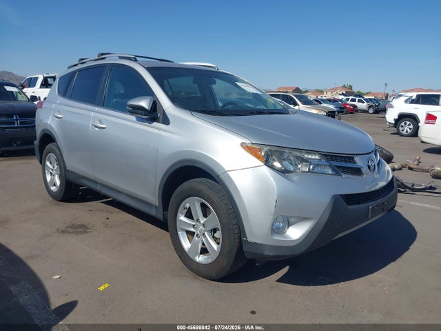 2014 TOYOTA RAV4 XLE