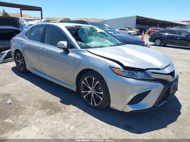 2020 TOYOTA CAMRY SE HYBRID