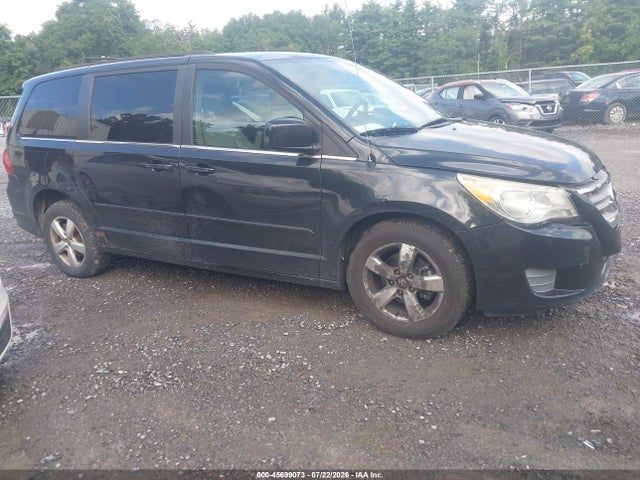 2011 VOLKSWAGEN ROUTAN SE